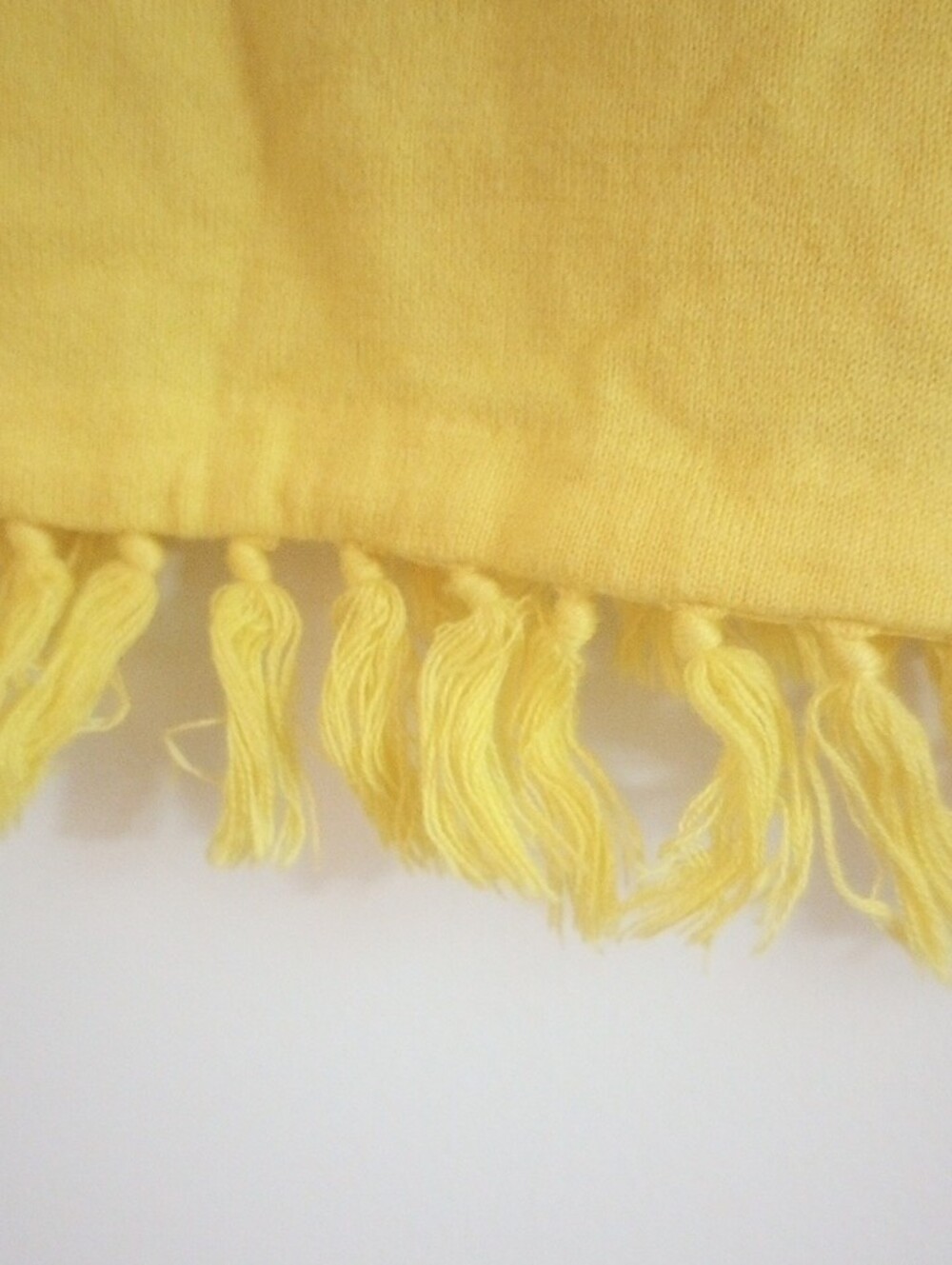 Talbots Cashmere Blend Bright Yellow Fringe Hem Sweater Size S - Picture 4 of 7